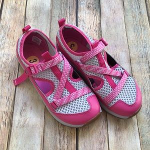 NEW Chaco Odyssey Amphibious Hiking Sneaker